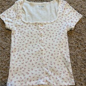 Hollister Women's Short Sleeve Floral Top - White and Pink